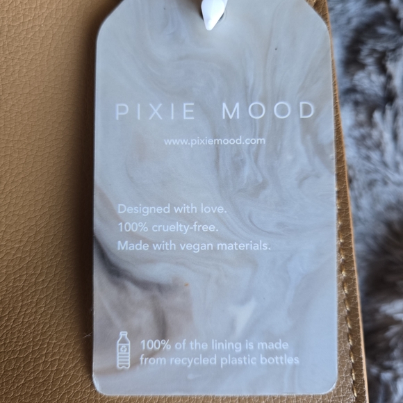 Pixie Mood Alicia Mini Tote – Honey | Vegan Leather, Eco-Friendly Bag - Picture 9 of 11